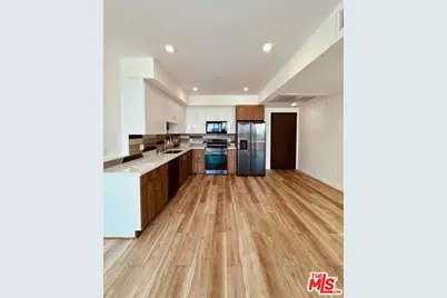 252 N Hoover St #304, Los Angeles, CA 90004 - Photo 1