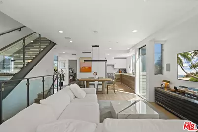 724 California Ave, Venice, CA 90291 - Photo 1