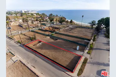 336 Via De La Paz, Pacific Palisades, CA 90272 - Photo 1