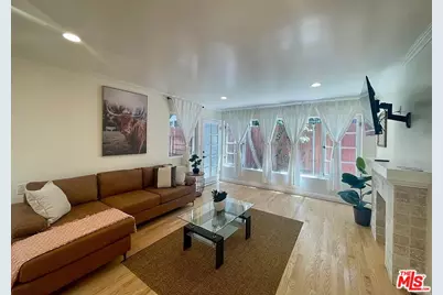 834 Lincoln Blvd #4, Santa Monica, CA 90403 - Photo 1
