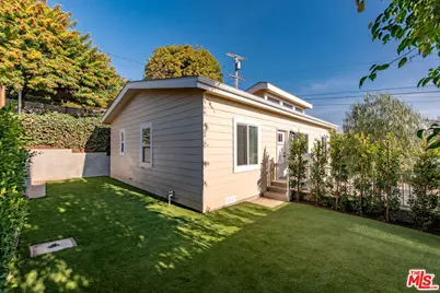 3023 Prospect Ave #Unit B, Santa Monica, CA 90405 - Photo 1