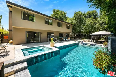 24417 Clipstone St, Woodland Hills, CA 91367 - Photo 1