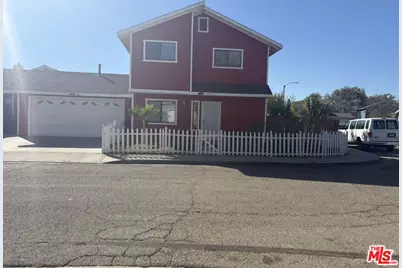 44049 Palm Ln, Lancaster, CA 93535 - Photo 1