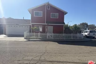 44049 Palm Ln, Lancaster, CA 93535 - Photo 1