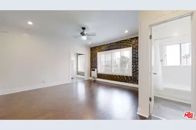 738 New Hampshire Ave #506, Los Angeles, CA 90005 - Photo 1