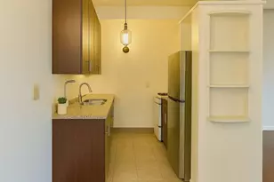 451 S Oakhurst Dr, Beverly Hills, CA 90212 - Photo 1