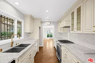 224 S Palm Dr, Beverly Hills, CA 90212 - Photo 1