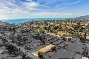 743 Haverford Ave, Pacific Palisades, CA 90272 - Photo 1