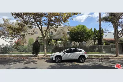 1154 N Sycamore Ave #8, Los Angeles, CA 90038 - Photo 1