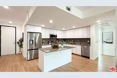 1759 N Gower St #402, Los Angeles, CA 90028 - Photo 1