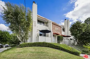 6540 Hayvenhurst Ave, Lake Balboa, CA 91406 - Photo 1