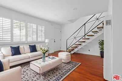 2109 S Marvin Ave, Los Angeles, CA 90016 - Photo 1