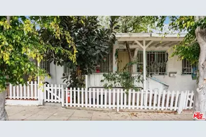3027 W 60th St, Los Angeles, CA 90043 - Photo 1