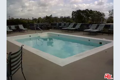 11730 W Sunset Blvd, Los Angeles, CA 90049 - Photo 1