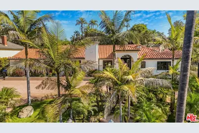 114 S Layton Dr, Los Angeles, CA 90049 - Photo 1