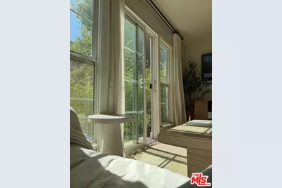 133 S Crescent Dr #1, Beverly Hills, CA 90212 - Photo 1