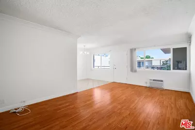 7548 Hampton Ave #304, West Hollywood, CA 90046 - Photo 1