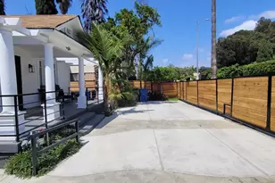 1277 W West Blvd, Los Angeles, CA 90019 - Photo 1