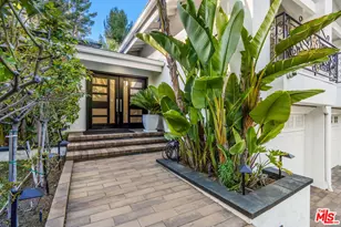 19715 Greenbriar Dr, Tarzana, CA 91356 - Photo 1