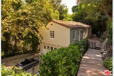 488 St. Pierre Dr, Los Angeles, CA 90077 - Photo 1