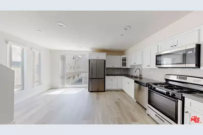 951 N Mariposa Ave #3/4, Los Angeles, CA 90029 - Photo 1