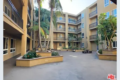 1401 S St Andrews Pl #411, Los Angeles, CA 90019 - Photo 1