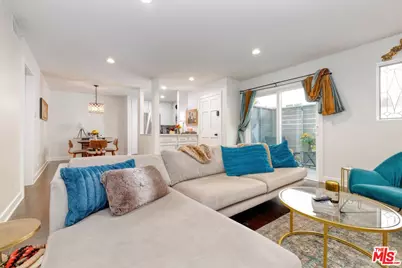 12416 Moorpark St #A, Studio City, CA 91604 - Photo 1