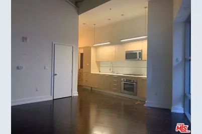 727 W 7th St #415, Los Angeles, CA 90017 - Photo 1