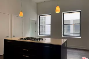 727 W 7th St, Los Angeles, CA 90017 - Photo 1