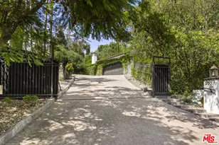 9559 Sherwood Forest Ln, Beverly Hills, CA 90210 - Photo 1