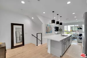 2927 Exposition Pl, Los Angeles, CA 90018 - Photo 1