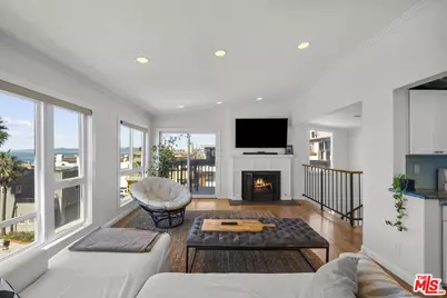 118 7th St, Manhattan Beach, CA 90266 - Photo 1