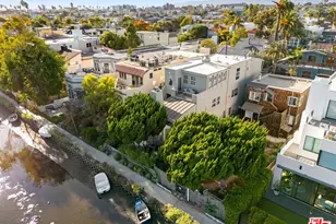 427 Sherman Canal, Venice, CA 90291 - Photo 1