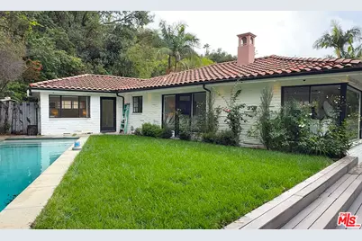 4108 N Valley Vista Ct, Sherman Oaks, CA 91403 - Photo 1