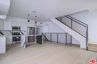 11812 Gilmore St, North Hollywood, CA 91606 - Photo 1