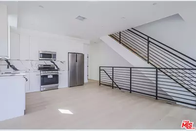 11816 Gilmore St, North Hollywood, CA 91606 - Photo 1