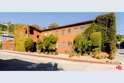 2563 N Beachwood Dr, Los Angeles, CA 90068 - Photo 1