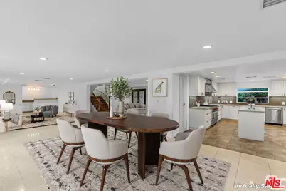 19016 Wells Dr, Tarzana, CA 91356 - Photo 1