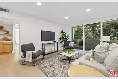 1025 N Kings Rd #113, West Hollywood, CA 90069 - Photo 1