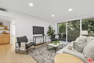 1025 N Kings Rd, West Hollywood, CA 90069 - Photo 1