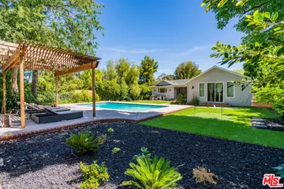 5907 Jumilla Ave, Woodland Hills, CA 91367 - Photo 1