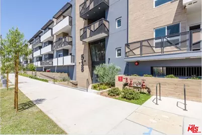518 N Gramercy Pl #Ph1, Los Angeles, CA 90004 - Photo 1