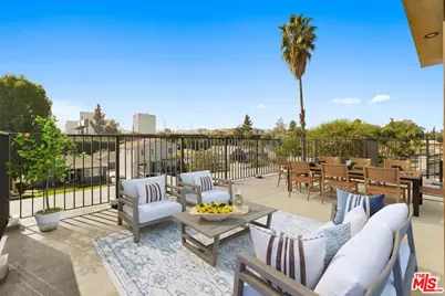 15207 Morrison St, Sherman Oaks, CA 91403 - Photo 1
