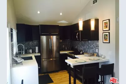 559 Vernon Ave, Venice, CA 90291 - Photo 1