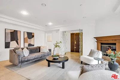 871 Granville Ave #301, Los Angeles, CA 90049 - Photo 1