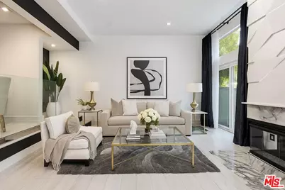 18730 Hatteras St #23, Tarzana, CA 91356 - Photo 1