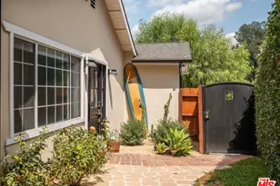 5239 San Feliciano Dr, Woodland Hills, CA 91364 - Photo 1