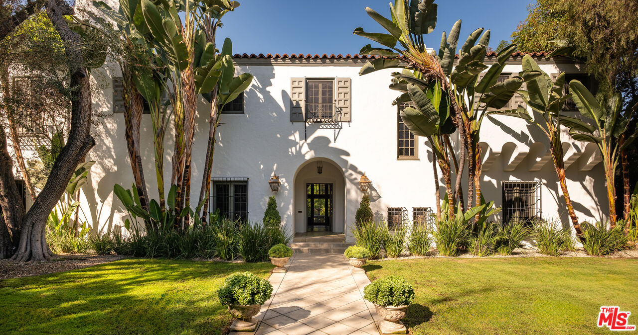 545 S Rimpau Blvd, Los Angeles, CA 90020 - MLS 25613275 - Coldwell Banker