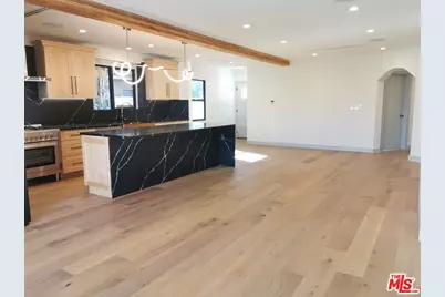 1920 S Bedford St, Los Angeles, CA 90034 - Photo 1