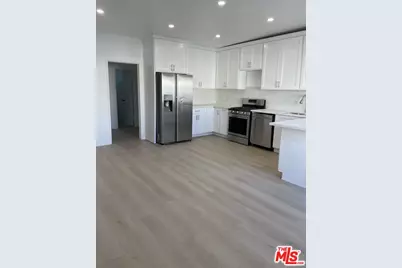 5360 Kester Ave #13, Sherman Oaks, CA 91411 - Photo 1